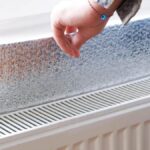 Aluminiumfolie achter de radiator? Waarom dit je energierekening met 30% verlaagt