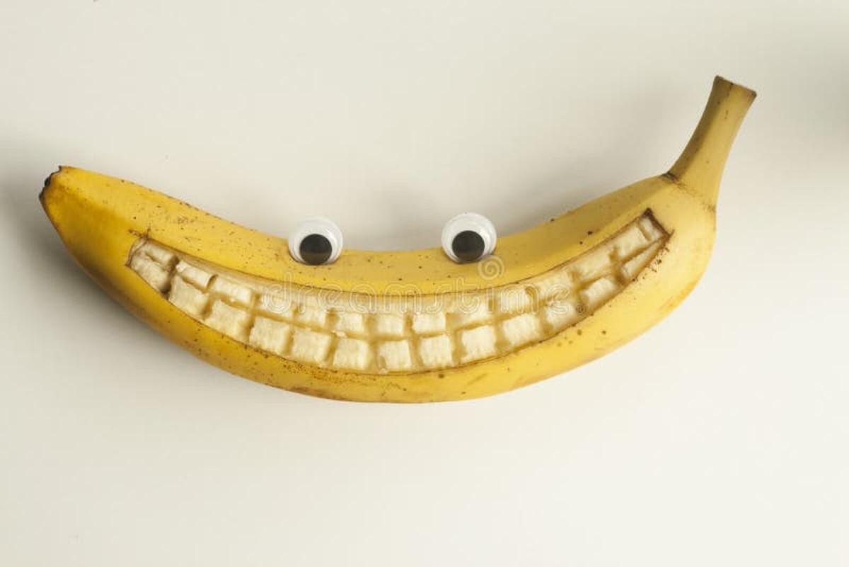 Bananenschil tegen vlekken op je tanden: het geheim dat tandartsen niet willen delen - image 2