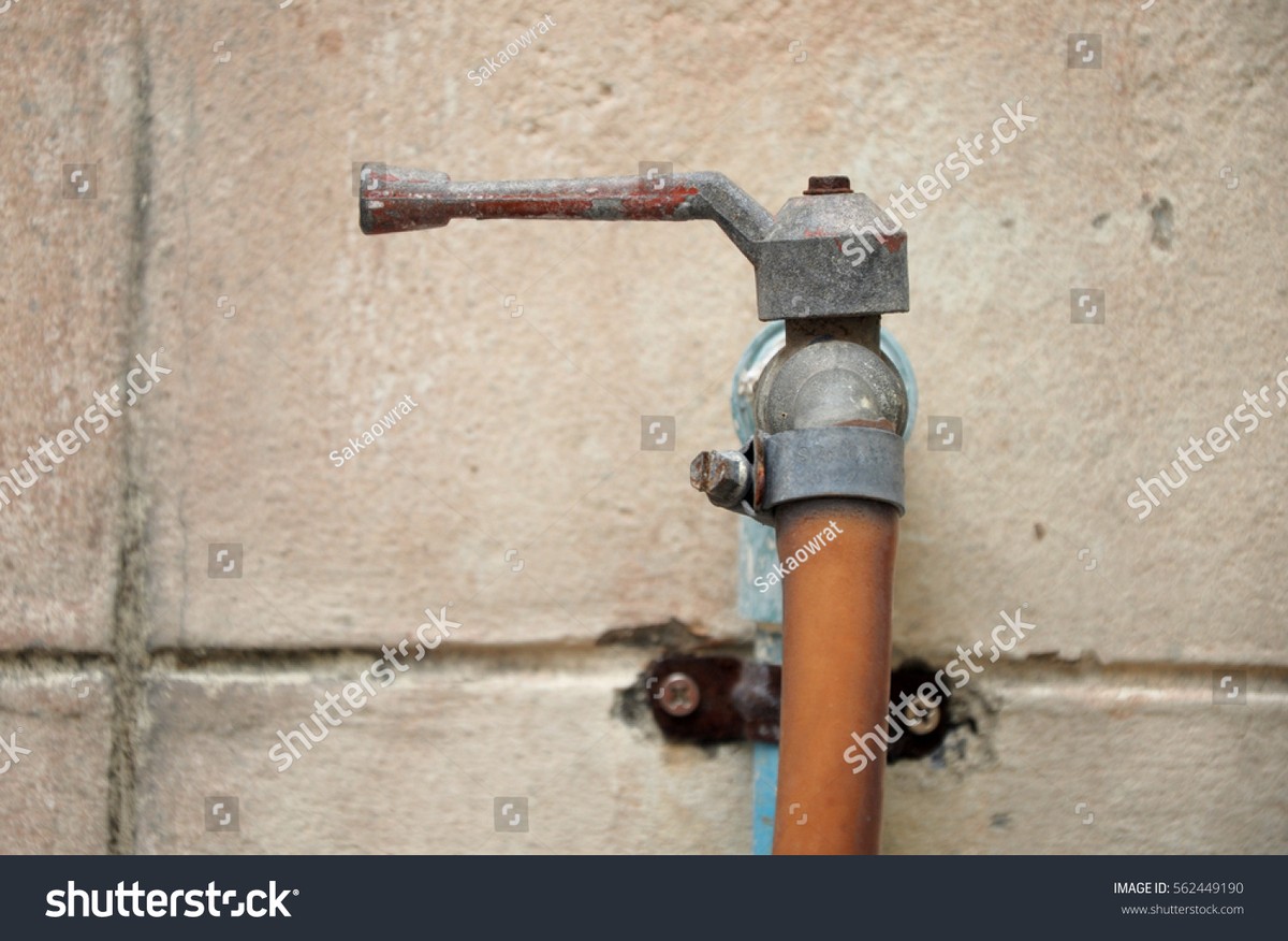 Elastiekjes om je kraan: de waterdruppel-stopper die 40% bespaart - image 2