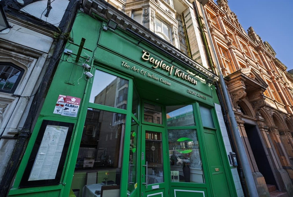 Laurierblad in je bloem: de 100 jaar oude truc tegen keukenplagen