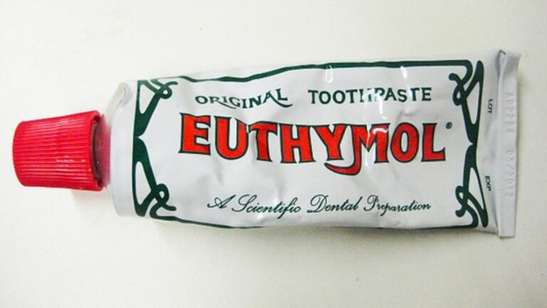 Tandpasta op je koppelingen: het onverwachte gebruik dat professionals kennen