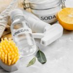 Уксус и масло: хитрость для чистых окон в декабре