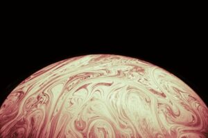 Венера в ретрограде: что ждёт ваши отношения в декабре